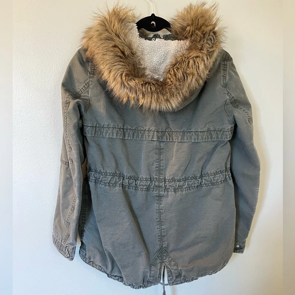 Divided | Olive Green Pile Lined Parka Fur Hood | Size 6 - Picture 4 of 12